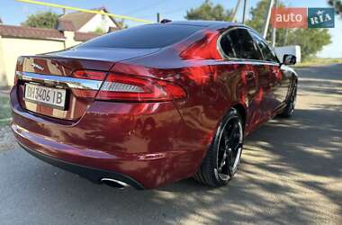 Седан Jaguar XF 2012 в 