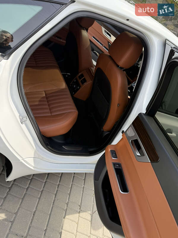 Седан Jaguar XF 2016 в Кропивницком