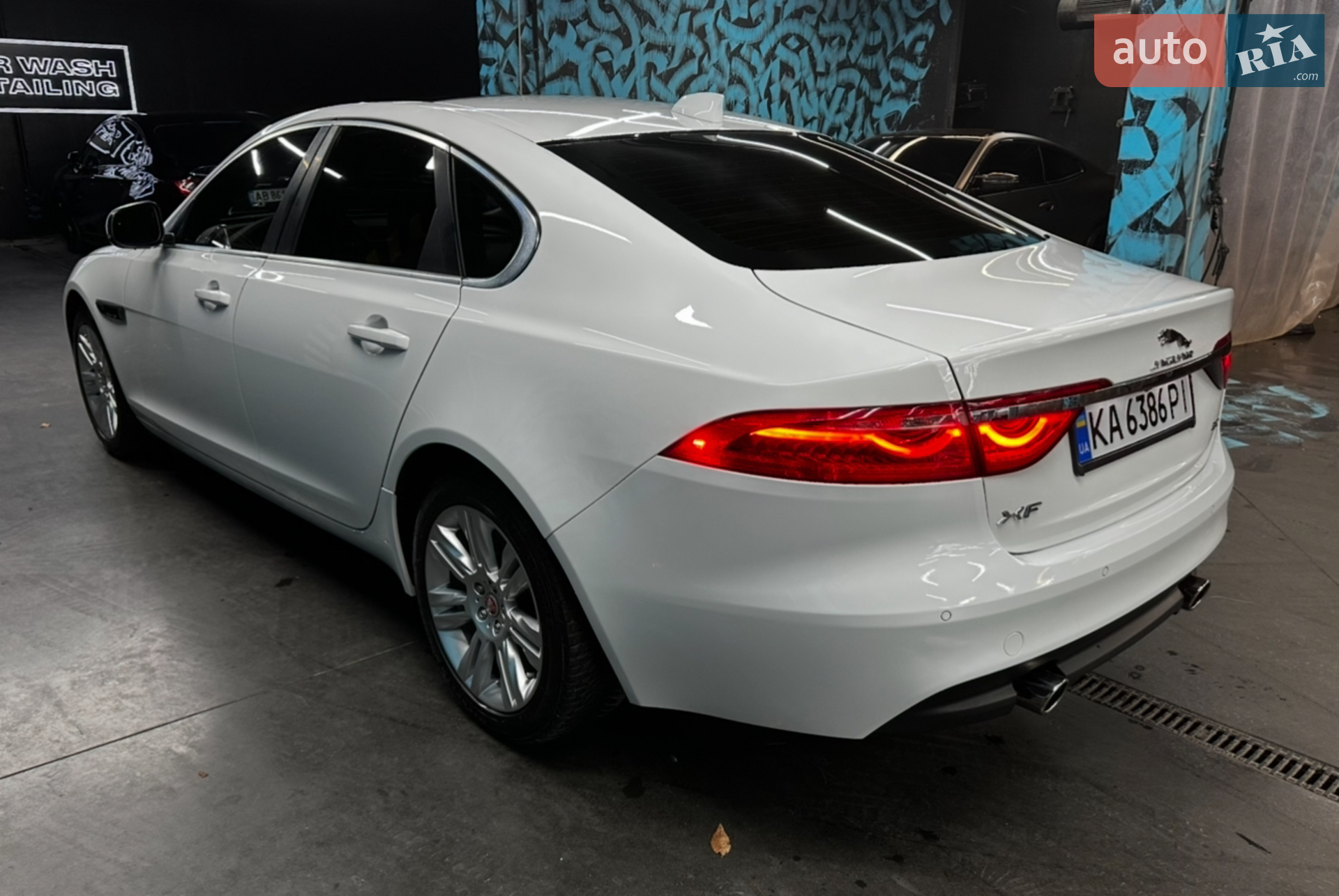 2017 Jaguar XF - мініатюра 6
