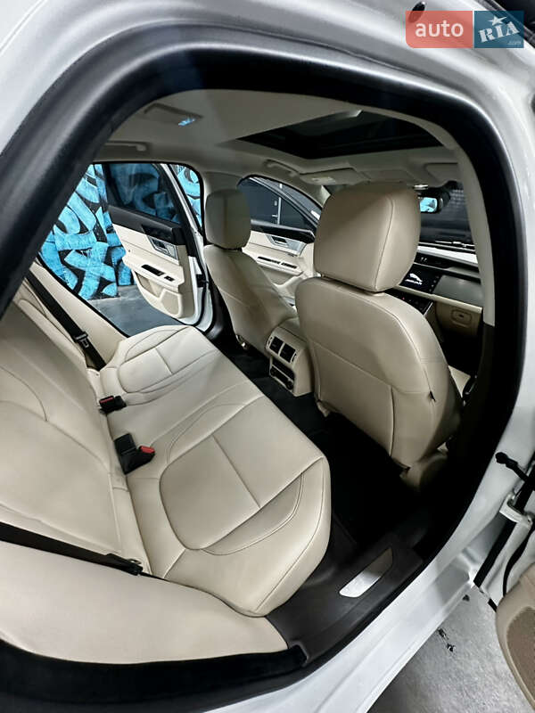 Седан Jaguar XF 2017 в Києві