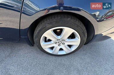 Седан Jaguar XF 2008 в 