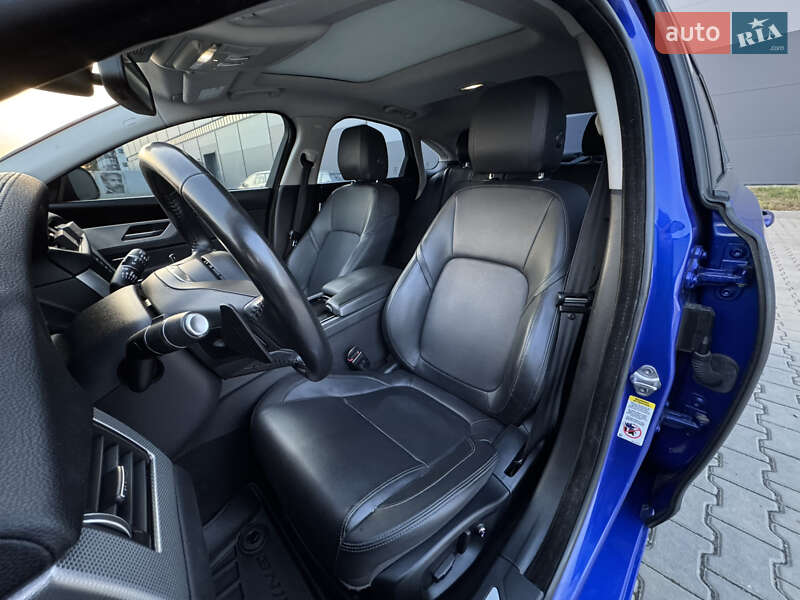 Седан Jaguar XF 2016 в Ивано-Франковске