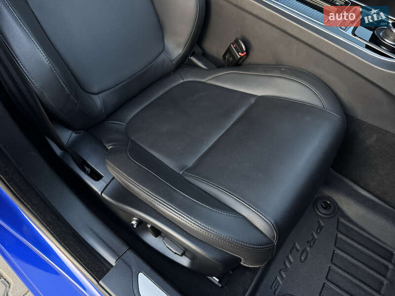Седан Jaguar XF 2016 в Ивано-Франковске