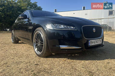 Седан Jaguar XF 2017 в Одессе