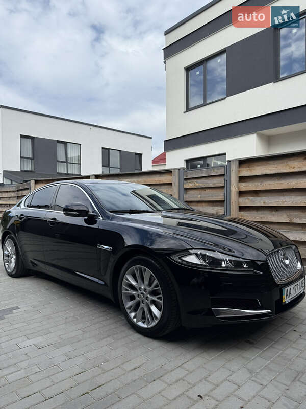 Jaguar XF 2013
