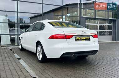 Седан Jaguar XF 2018 в 