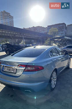 Седан Jaguar XF 2008 в 