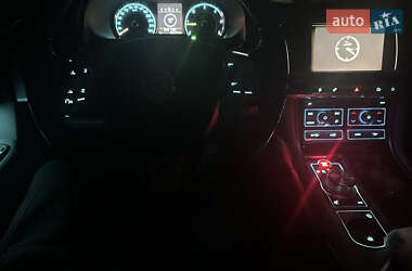 Седан Jaguar XF 2008 в 