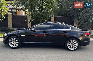 Седан Jaguar XF 2013 в 