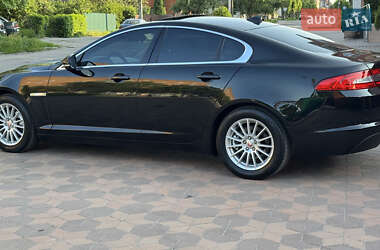 Седан Jaguar XF 2014 в 