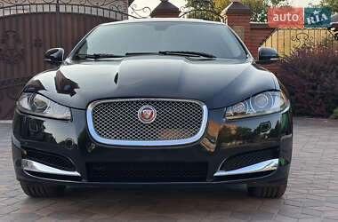 Седан Jaguar XF 2014 в 