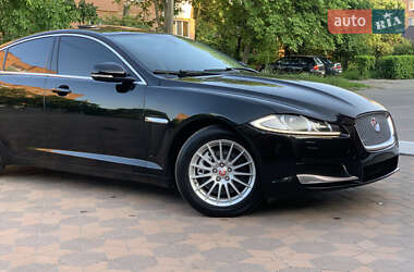 Седан Jaguar XF 2014 в 