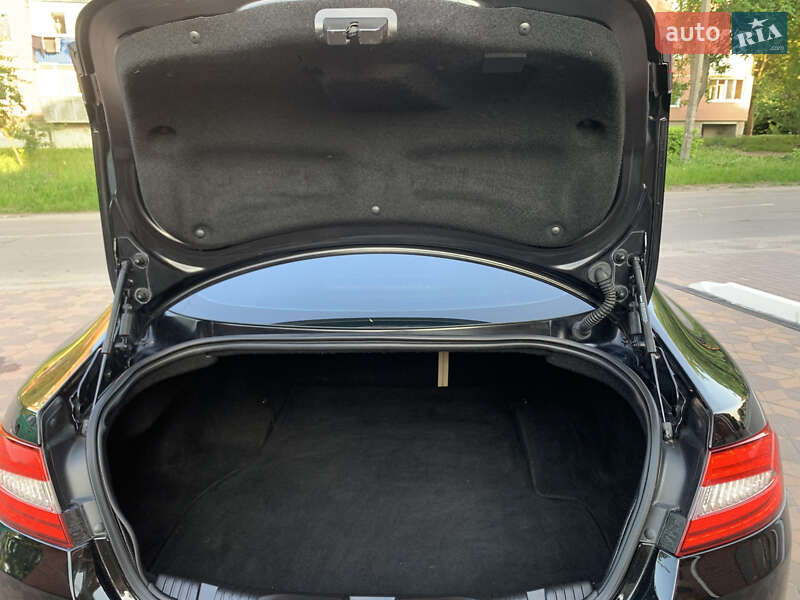 Седан Jaguar XF 2014 в Киеве