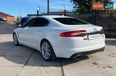 Седан Jaguar XF 2014 в 