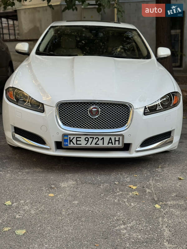 Jaguar XF 2015