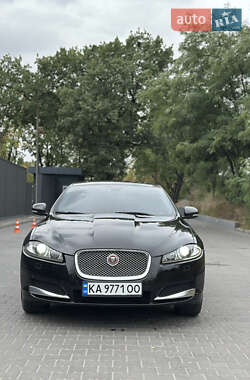 Седан Jaguar XF 2013 в 