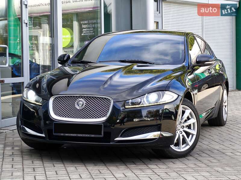 Jaguar XF 2012