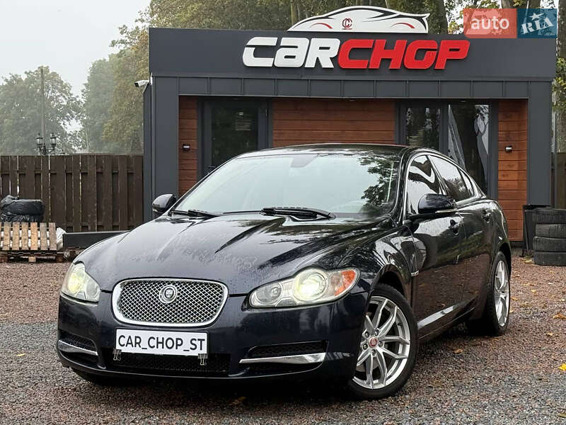Jaguar XF 2011