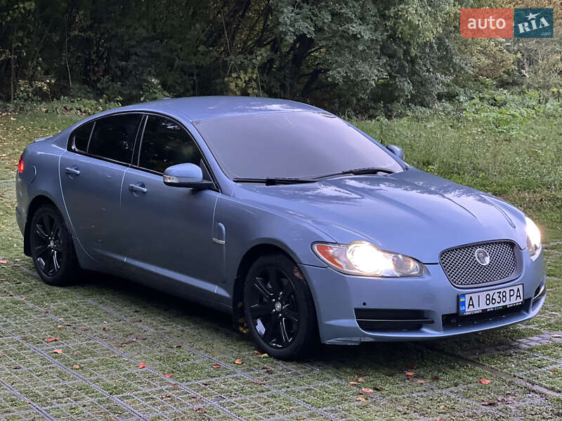 Седан Jaguar XF 2008 в Киеве