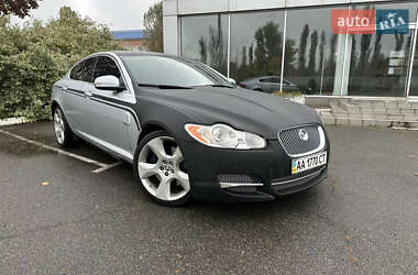 Седан Jaguar XF 2008 в Киеве