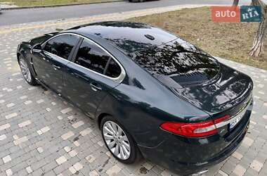 Седан Jaguar XF 2009 в 