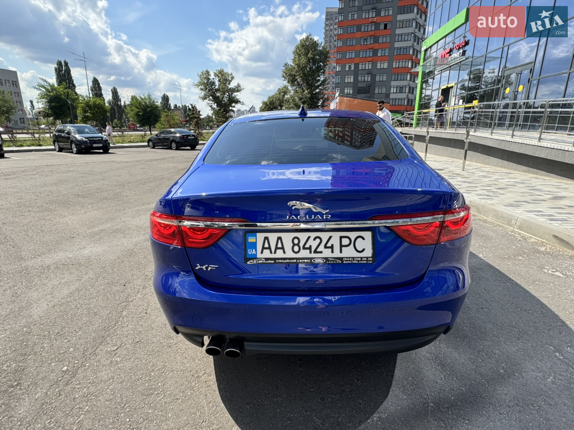 2016 Jaguar XF - мініатюра 3