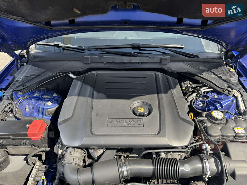 Седан Jaguar XF 2016 в Киеве фото 9 Седан Jaguar XF 2016 в Киеве