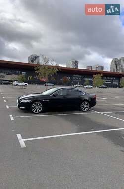 Седан Jaguar XF 2016 в 