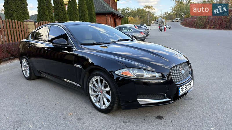 Седан Jaguar XF 2014 в Днепре