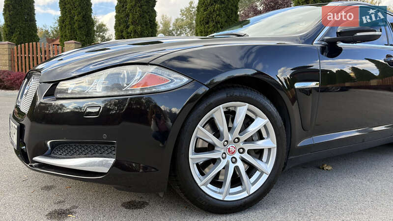 Седан Jaguar XF 2014 в Днепре