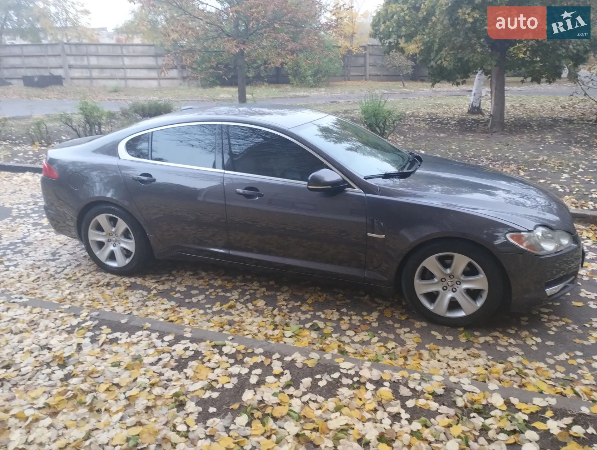 2010 Jaguar XF - мініатюра 4