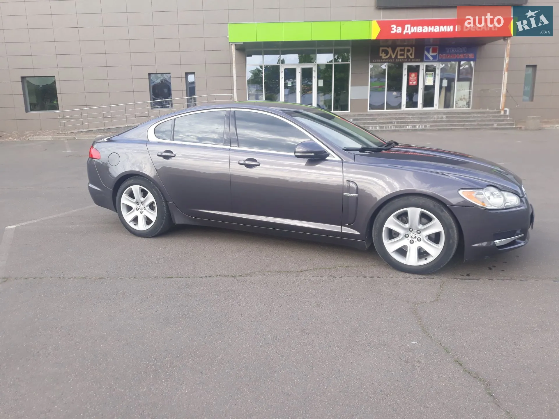 2010 Jaguar XF - мініатюра 6