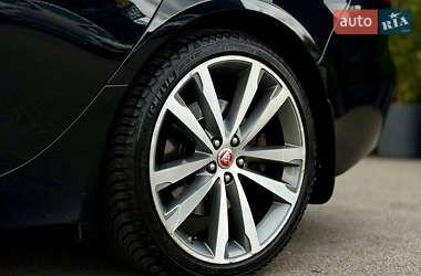 Седан Jaguar XF 2016 в  фото 14 Седан Jaguar XF 2016 в