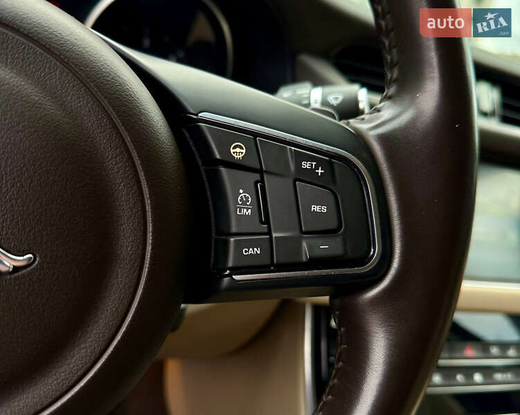 Седан Jaguar XF 2016 в Києві фото 24 Седан Jaguar XF 2016 в Києві