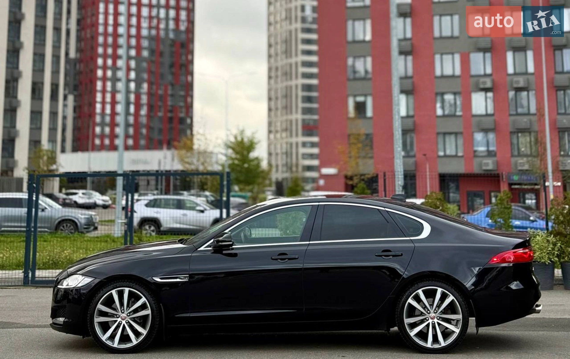 2016 Jaguar XF - мініатюра 8