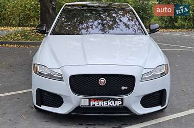 Седан Jaguar XF 2016 в  фото 6 Седан Jaguar XF 2016 в