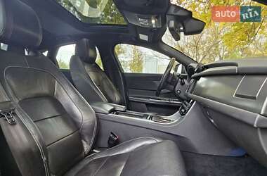 Седан Jaguar XF 2016 в  фото 38 Седан Jaguar XF 2016 в