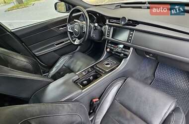 Седан Jaguar XF 2016 в  фото 78 Седан Jaguar XF 2016 в