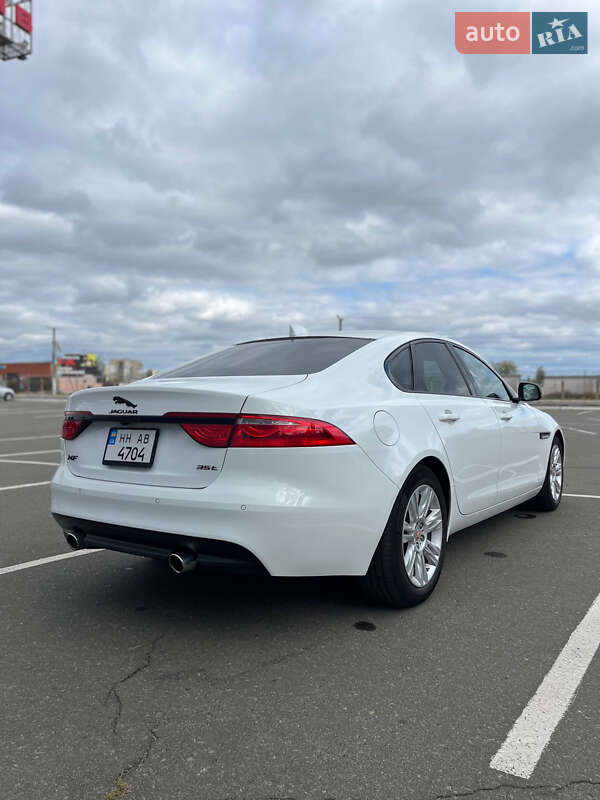 Седан Jaguar XF 2015 в Білгороді-Дністровському фото 2 Седан Jaguar XF 2015 в Білгороді-Дністровському
