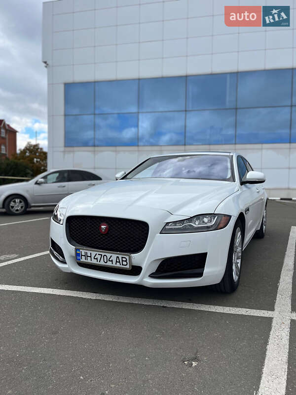 Седан Jaguar XF 2015 в Білгороді-Дністровському фото 30 Седан Jaguar XF 2015 в Білгороді-Дністровському