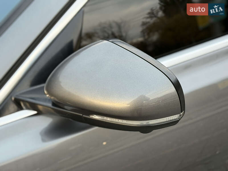 Седан Jaguar XF 2016 в Чернигове