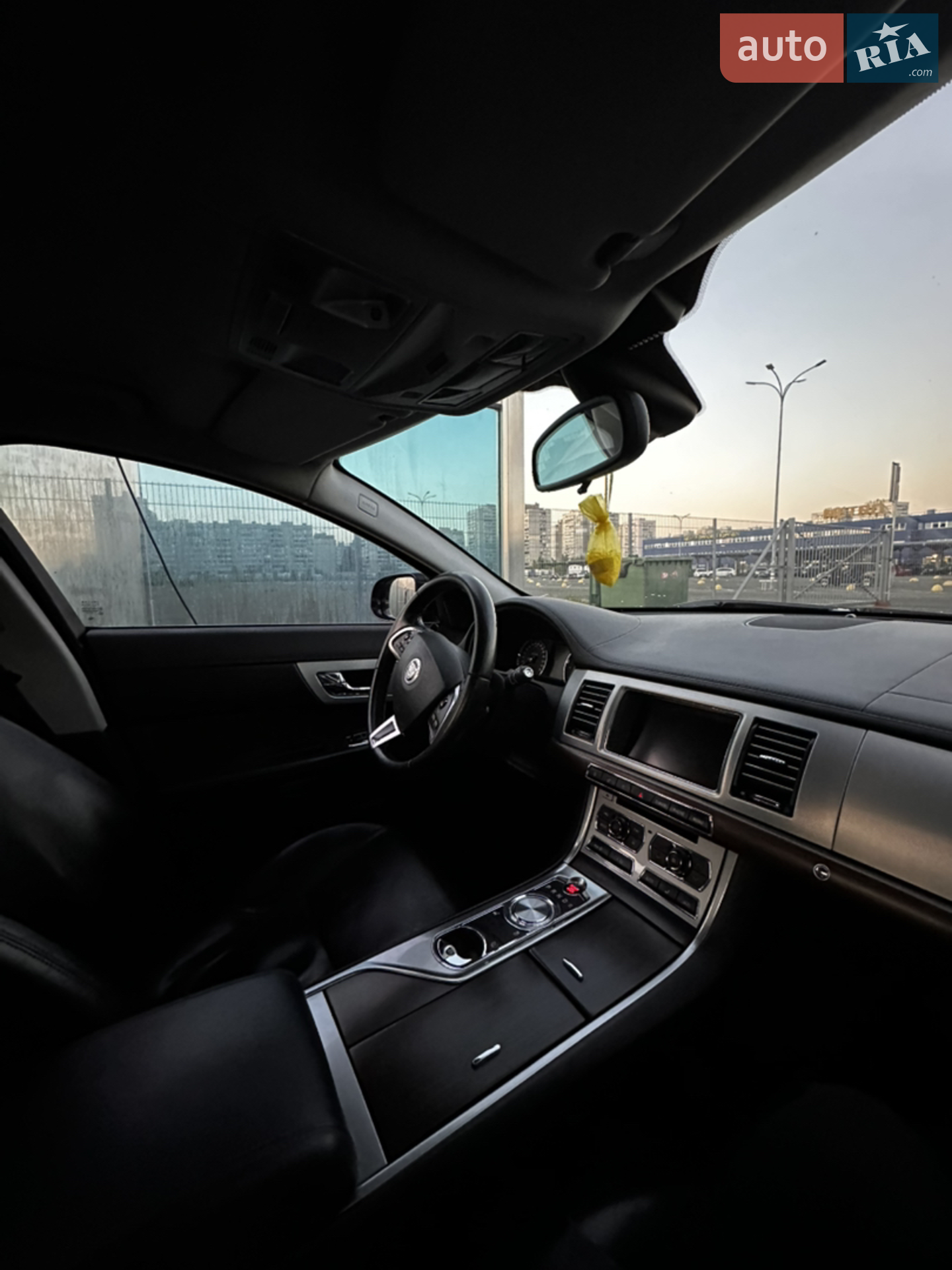 2012 Jaguar XF - мініатюра 9