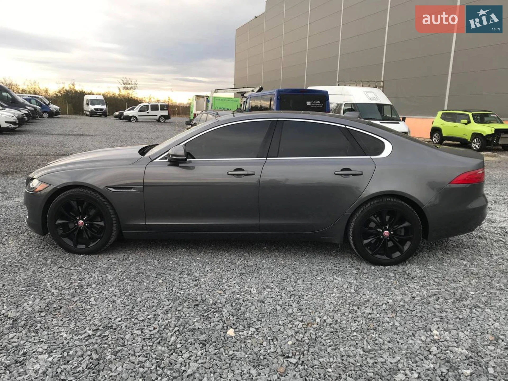 2016 Jaguar XF - мініатюра 11