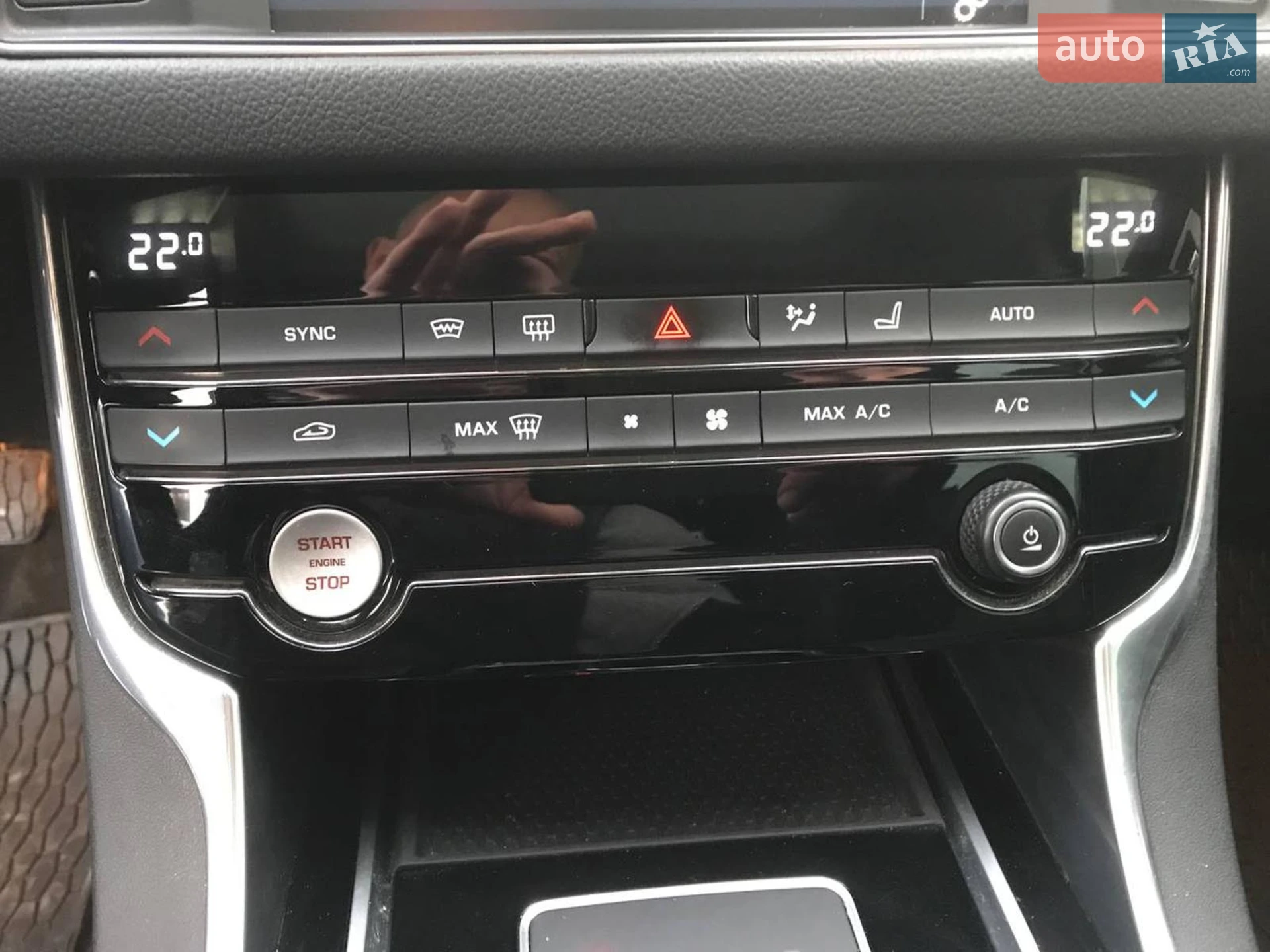 2016 Jaguar XF - мініатюра 17