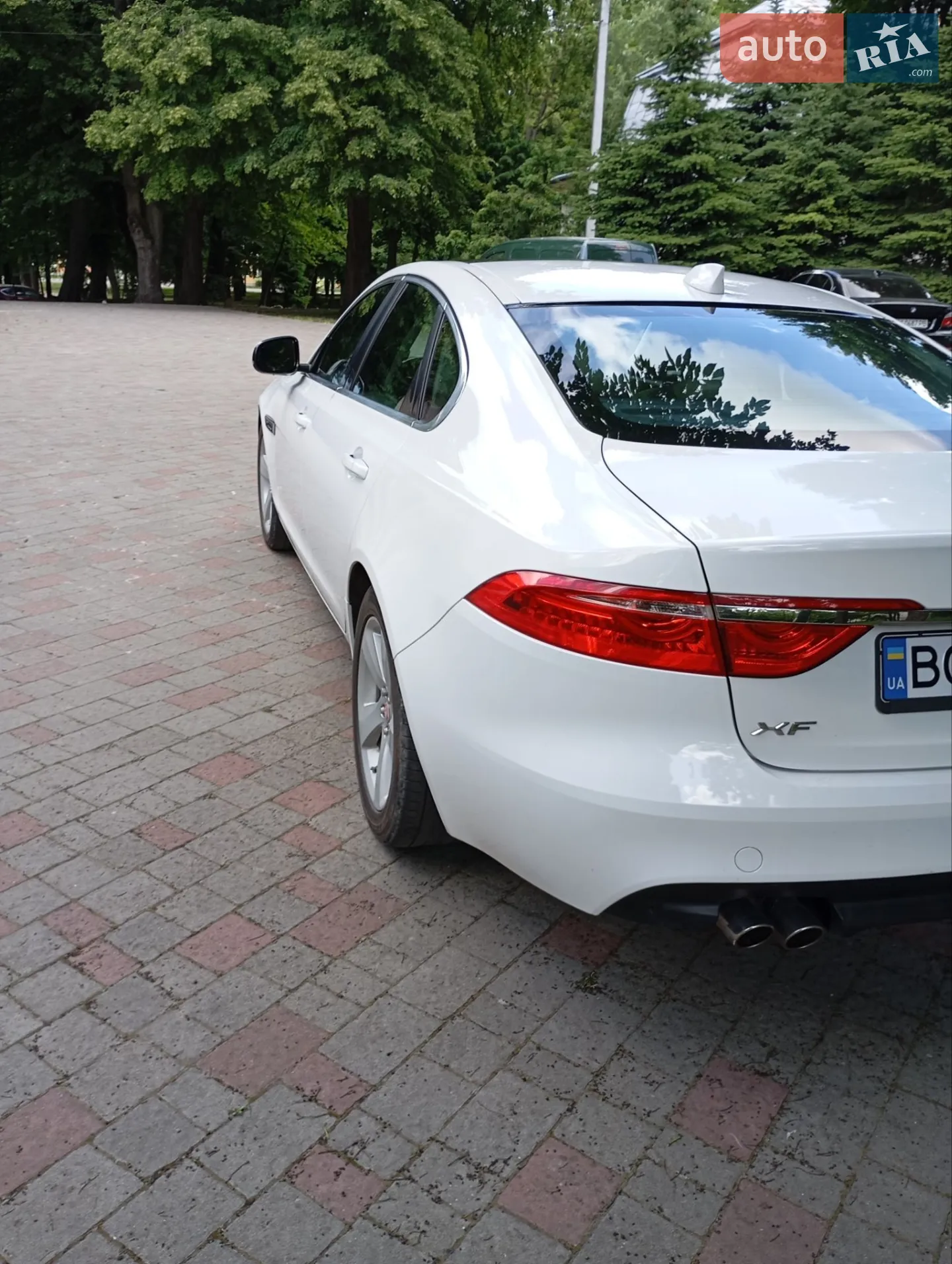 2016 Jaguar XF - мініатюра 2