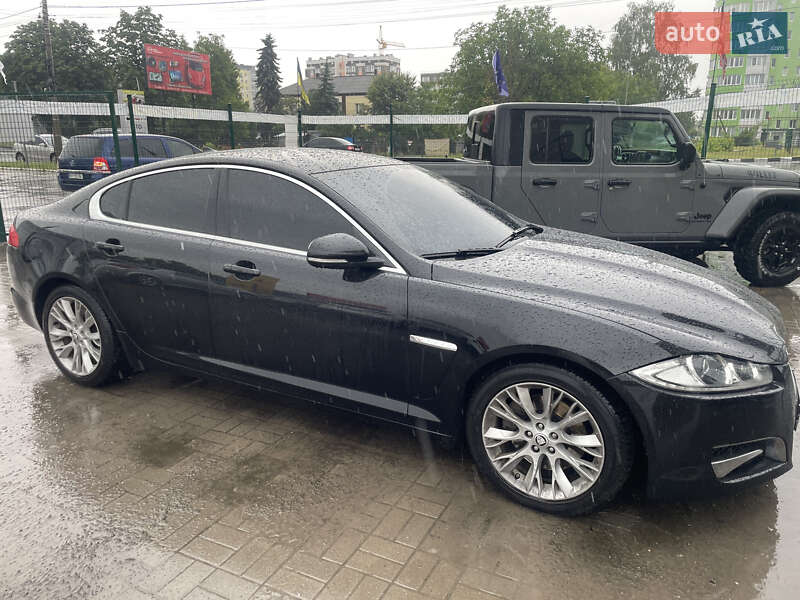 Седан Jaguar XF 2013 в Хмельницком