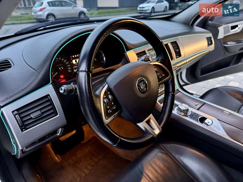 Седан Jaguar XF 2014 в Одессе фото 42 Седан Jaguar XF 2014 в Одессе