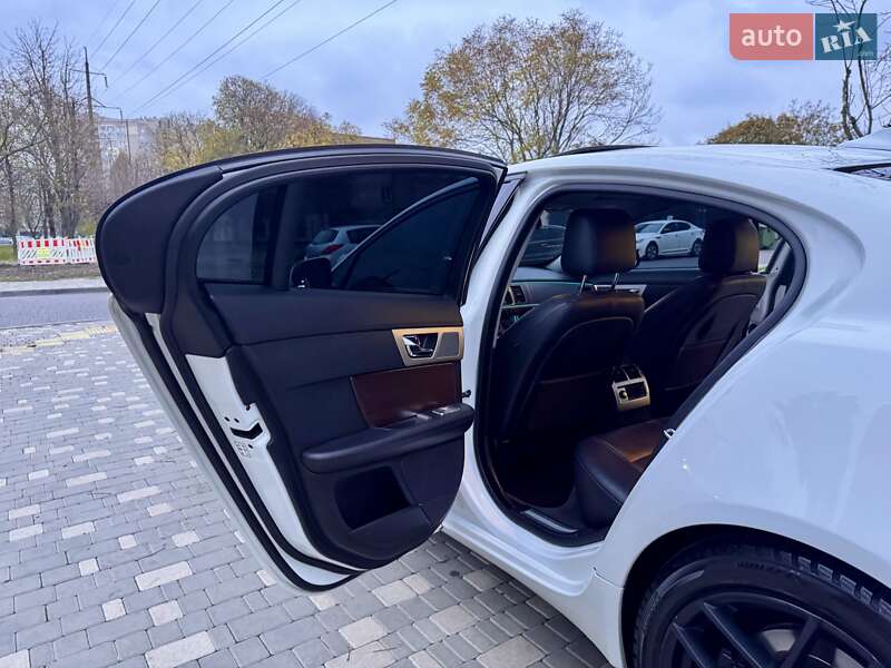 Седан Jaguar XF 2014 в Одессе фото 60 Седан Jaguar XF 2014 в Одессе