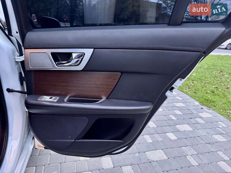 Седан Jaguar XF 2014 в Одессе фото 69 Седан Jaguar XF 2014 в Одессе