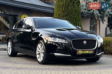 Седан Jaguar XF 2019 в Львове